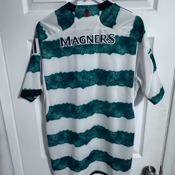 Celtic FC Jersey size Large 2023-2024 adidas authentic - Picture 8 of 9